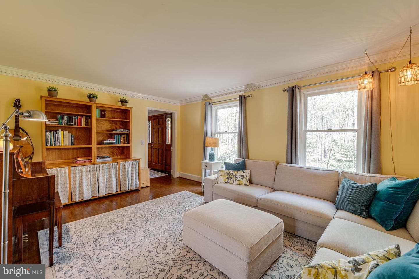 8232 Honeysuckle Road photo 10