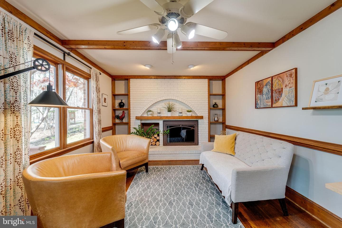 8232 Honeysuckle Road photo 13