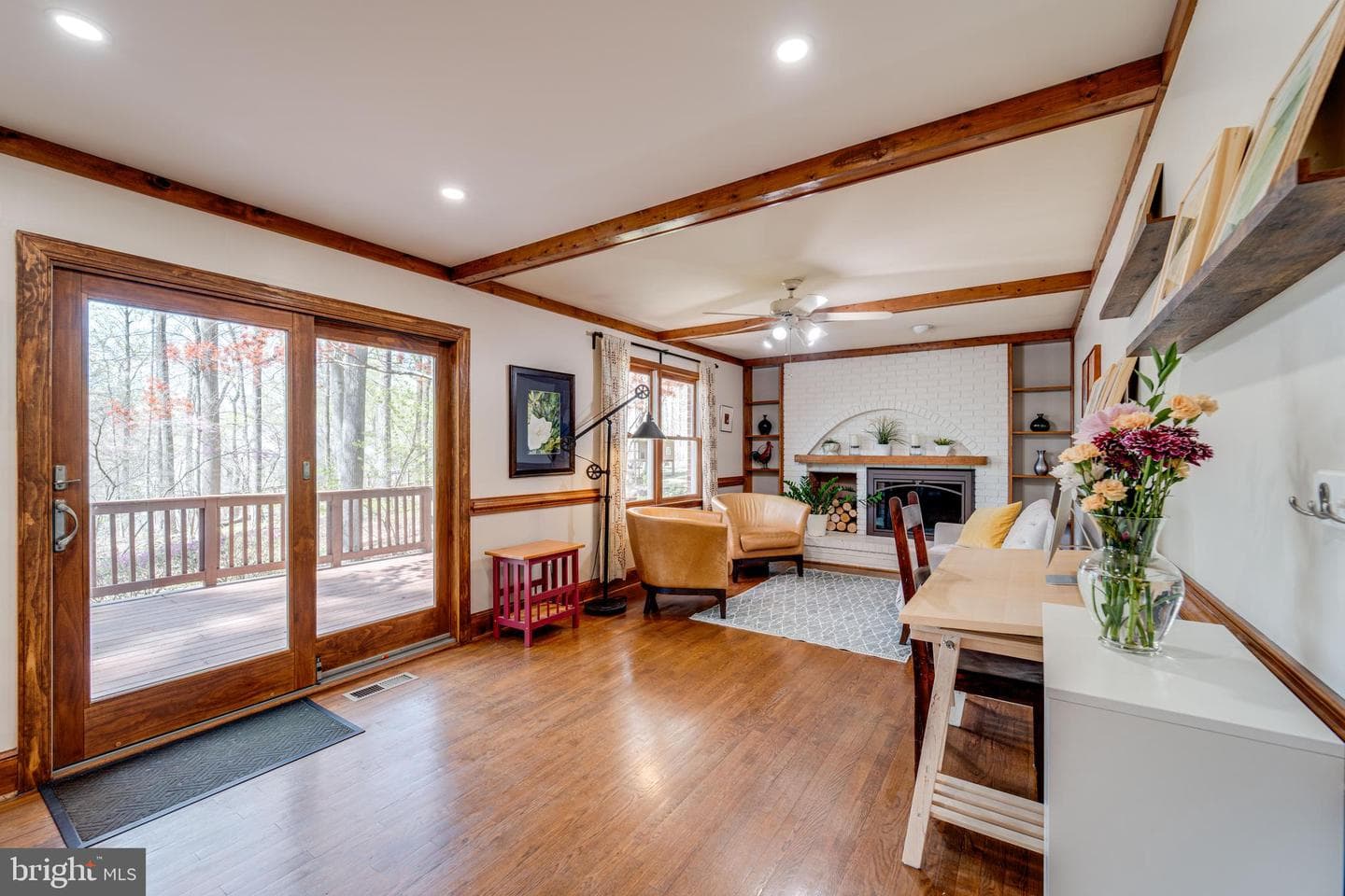 8232 Honeysuckle Road photo 15