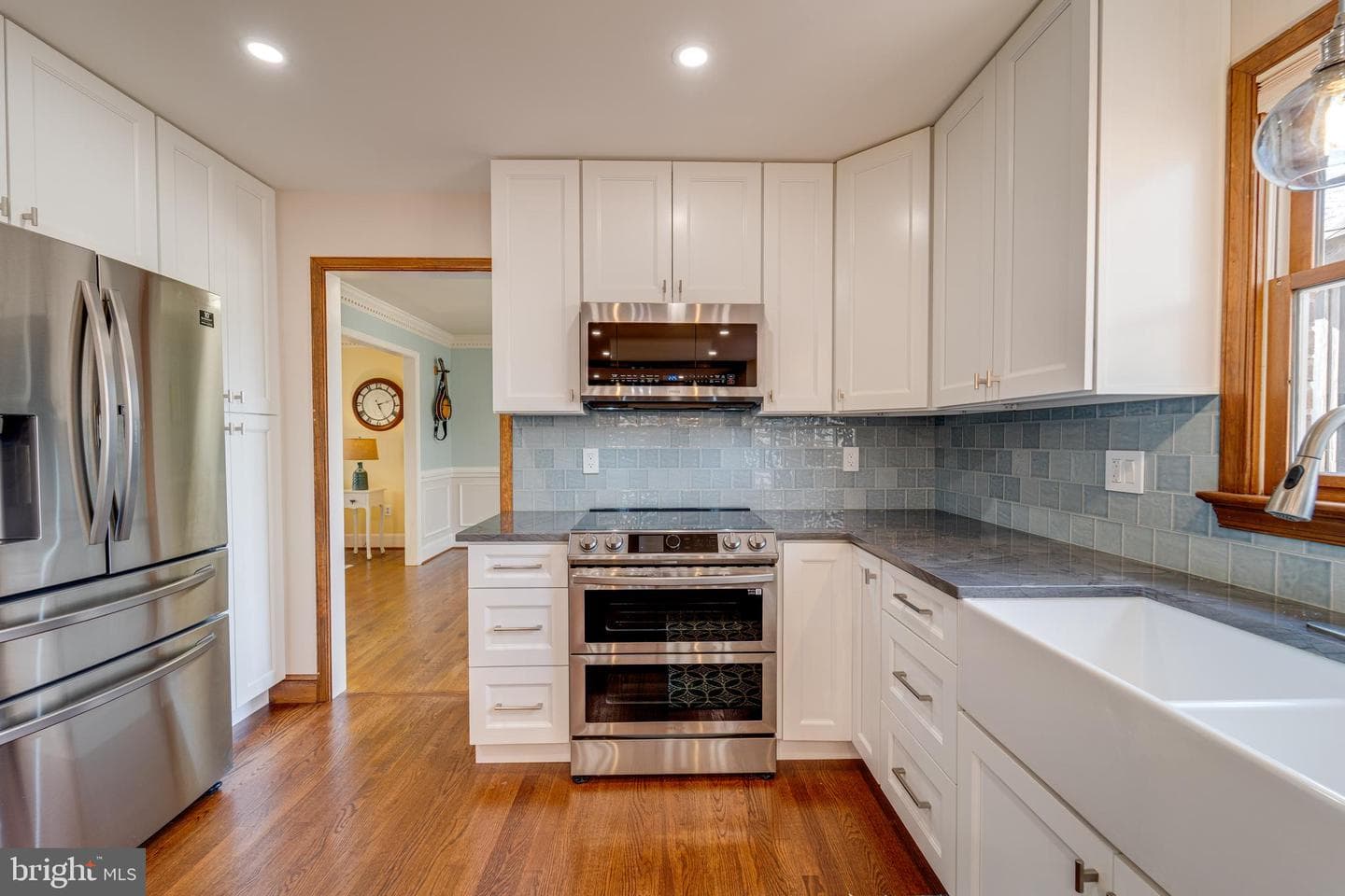 8232 Honeysuckle Road photo 23