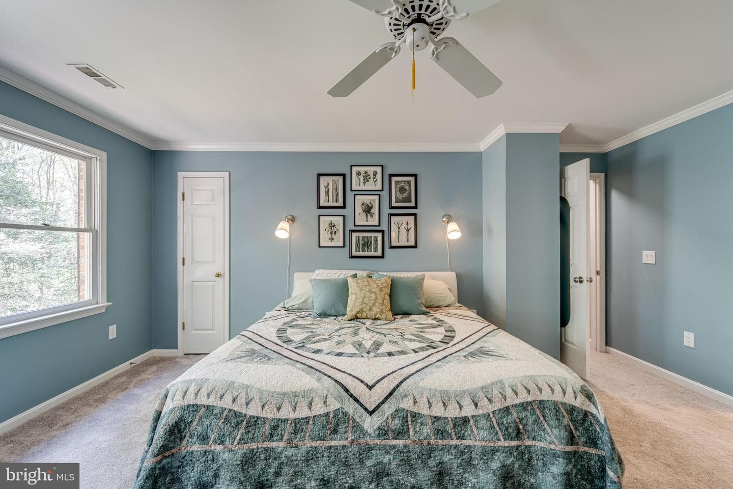 8232 Honeysuckle Road photo 32