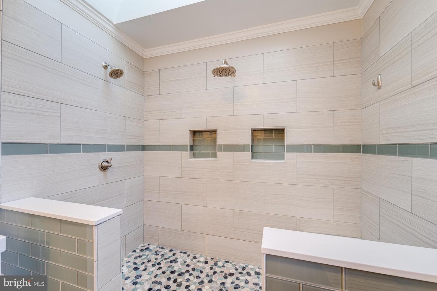 8232 Honeysuckle Road photo 35