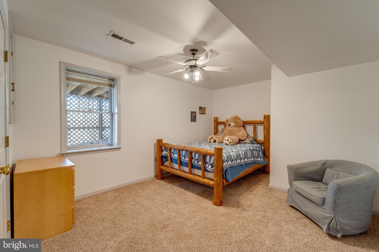 8232 Honeysuckle Road photo 44