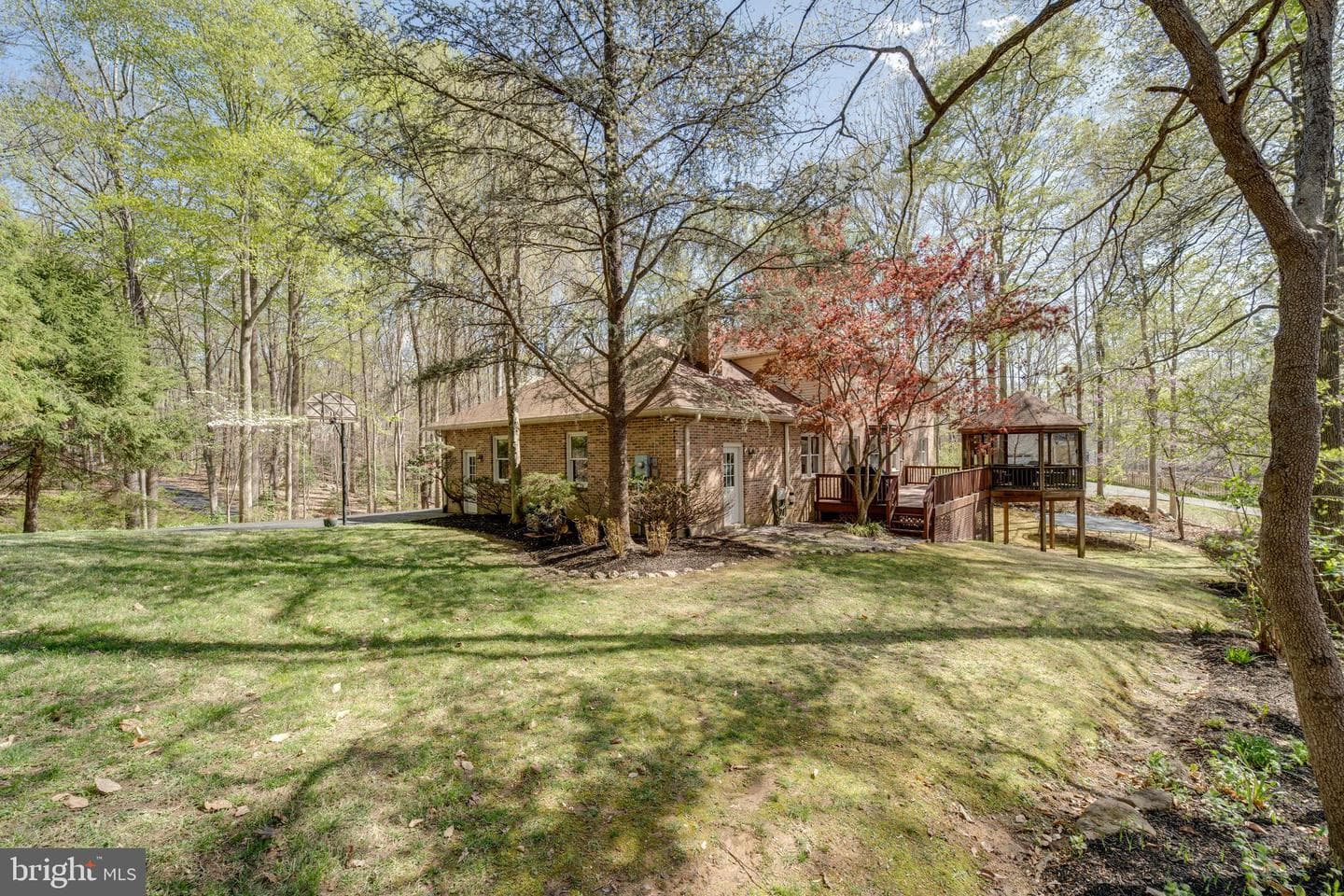8232 Honeysuckle Road photo 64