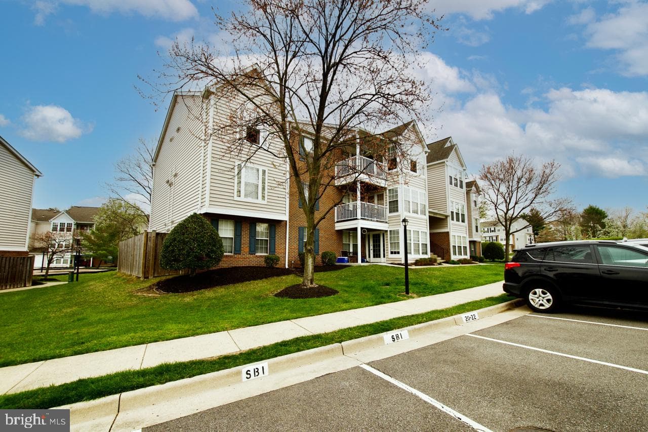 3620 Sherbrooke Circle #303 photo 1