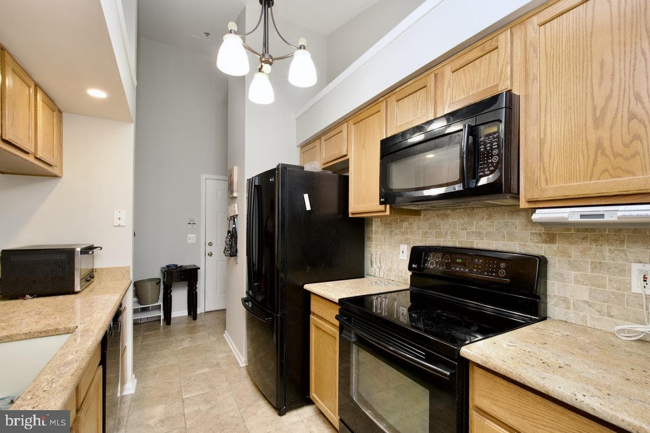 3620 Sherbrooke Circle #303 photo 10