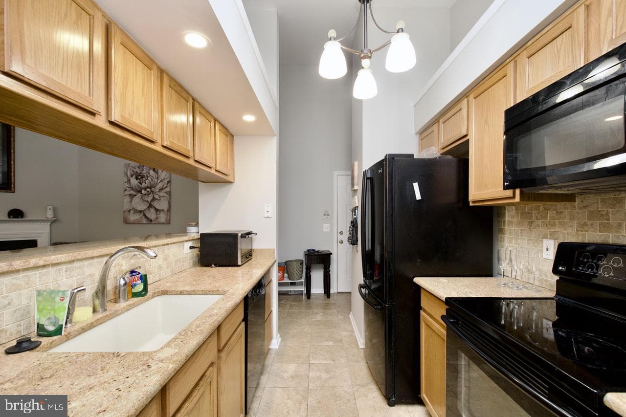 3620 Sherbrooke Circle #303 photo 11