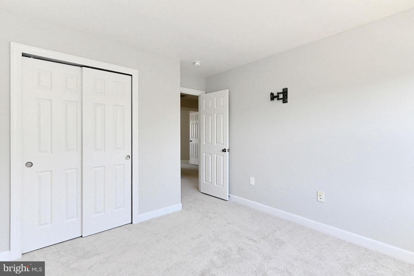 6090 Popes Creek Place photo 44