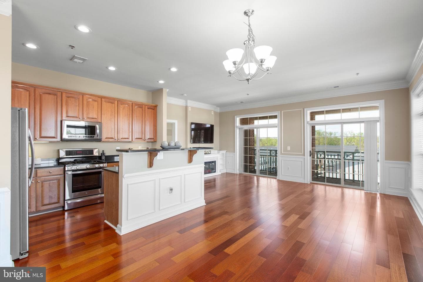680 Watermans Drive #405 photo 14