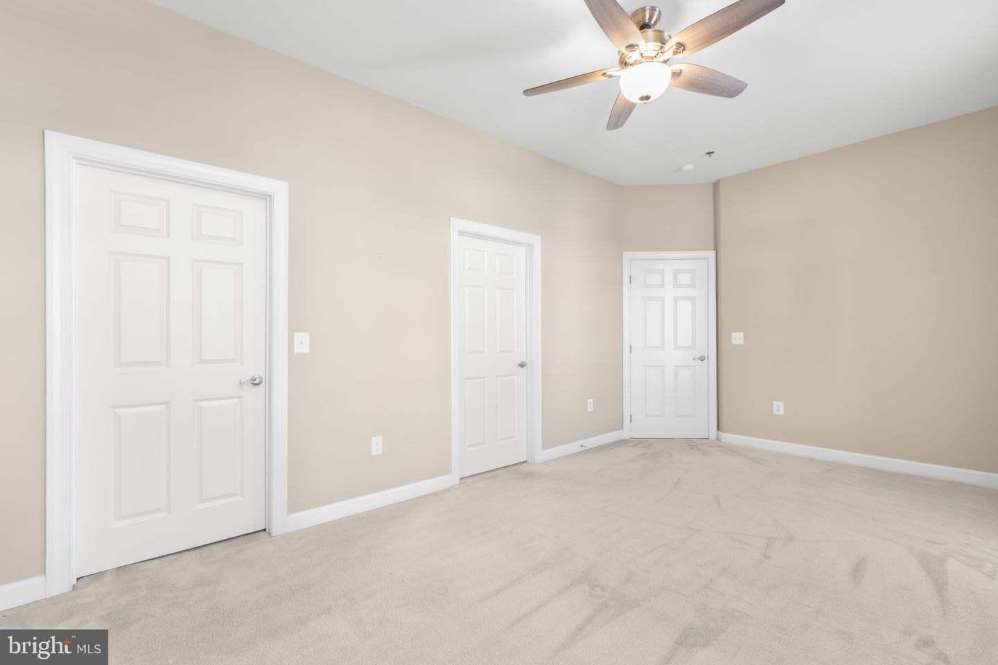 680 Watermans Drive #405 photo 20