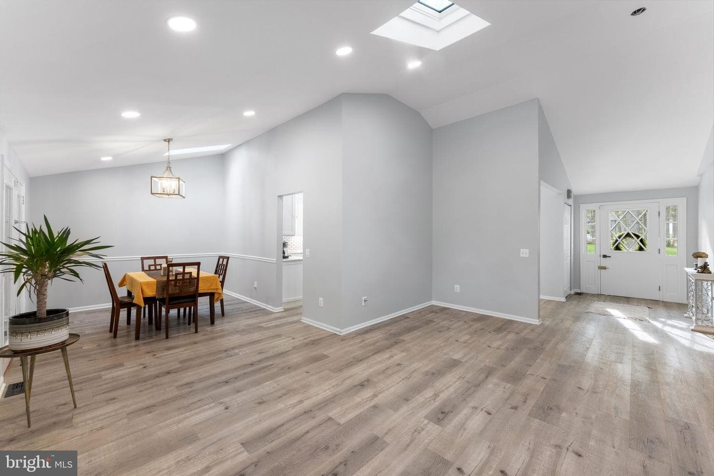 1401 Spring Lake Drive photo 17