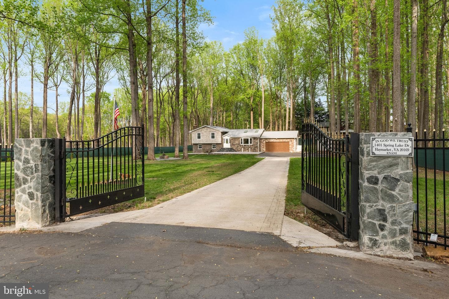 1401 Spring Lake Drive photo 4