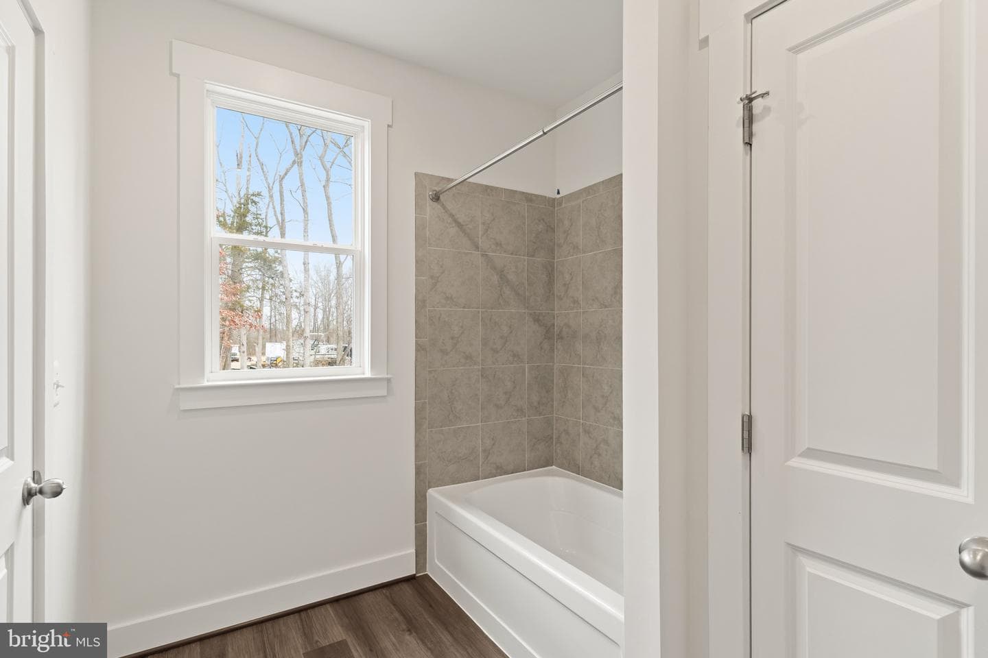 6735 Beverly Road photo 22