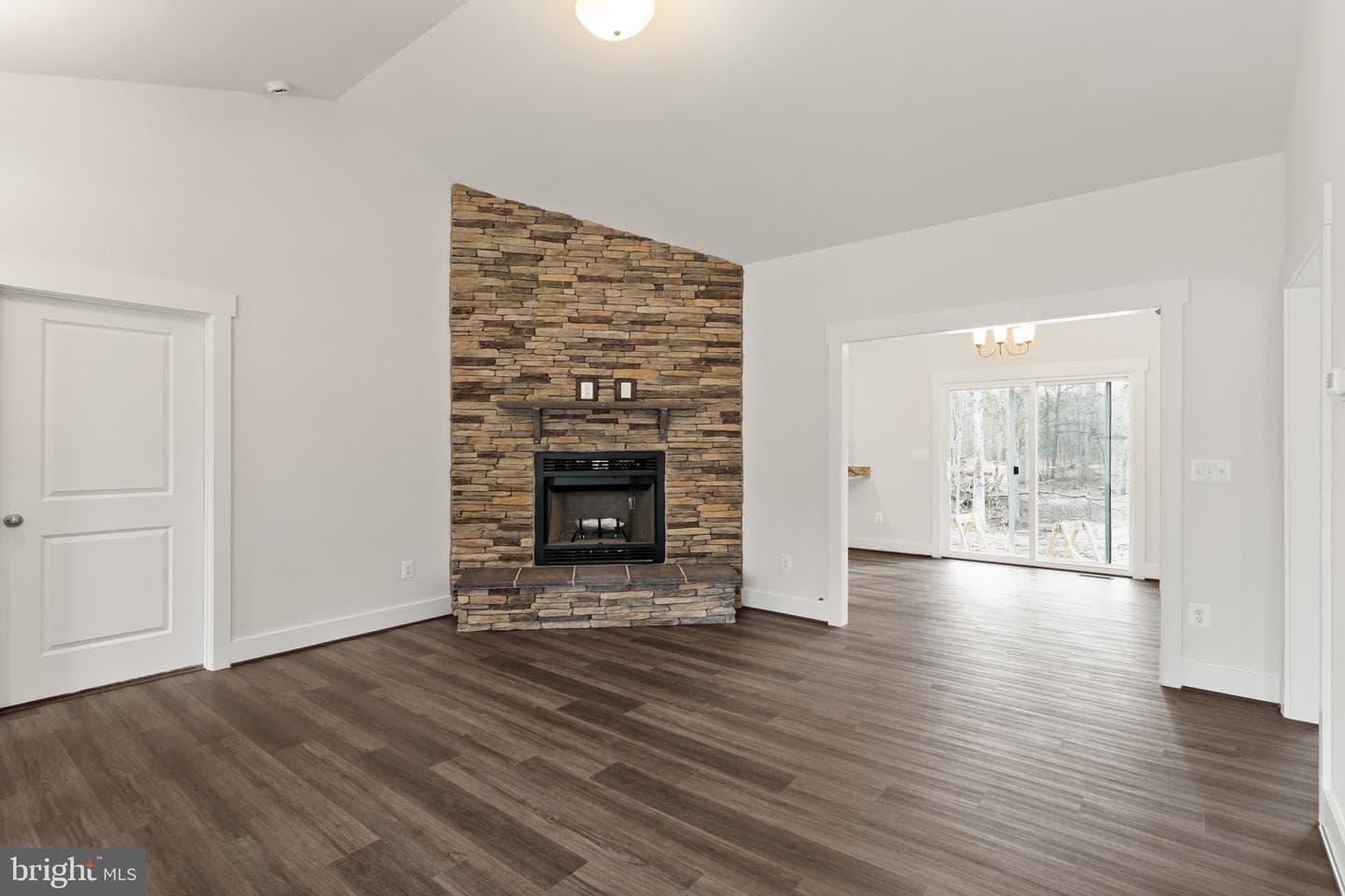 6735 Beverly Road photo 5
