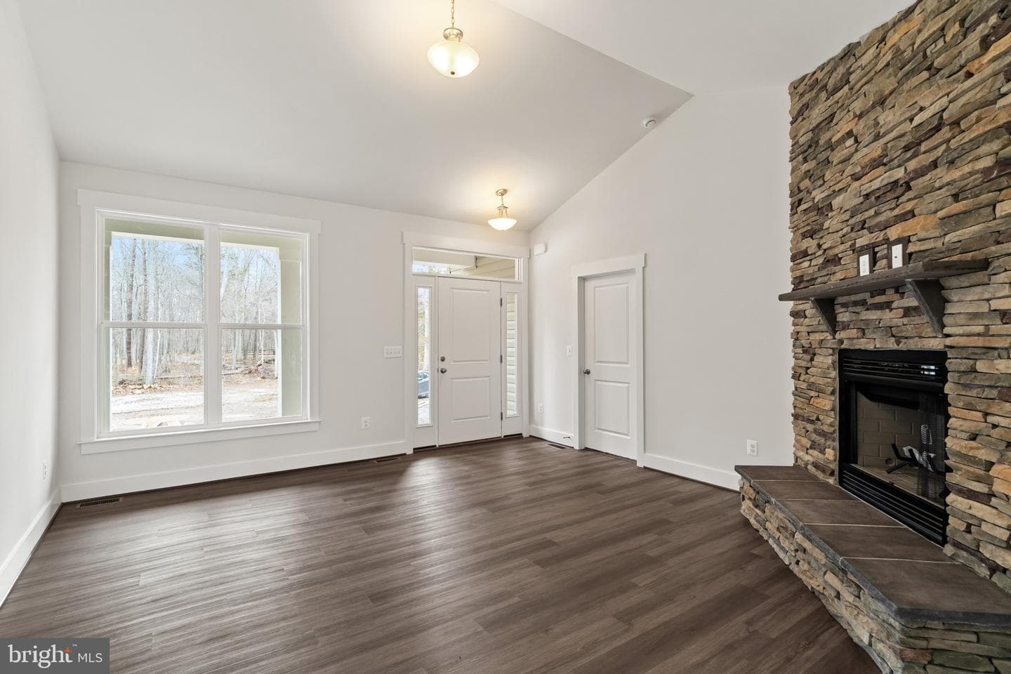 6735 Beverly Road photo 6