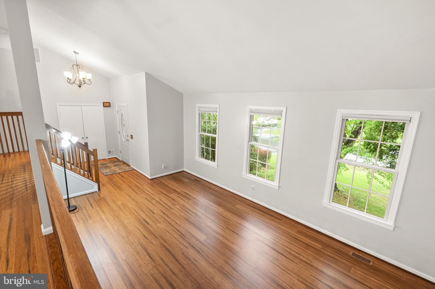 9509 Country Roads Lane photo 15