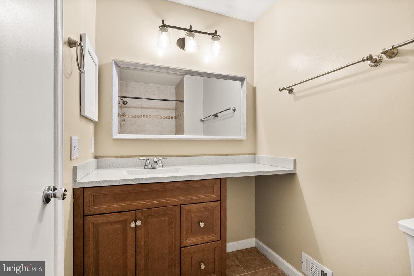 9509 Country Roads Lane photo 19