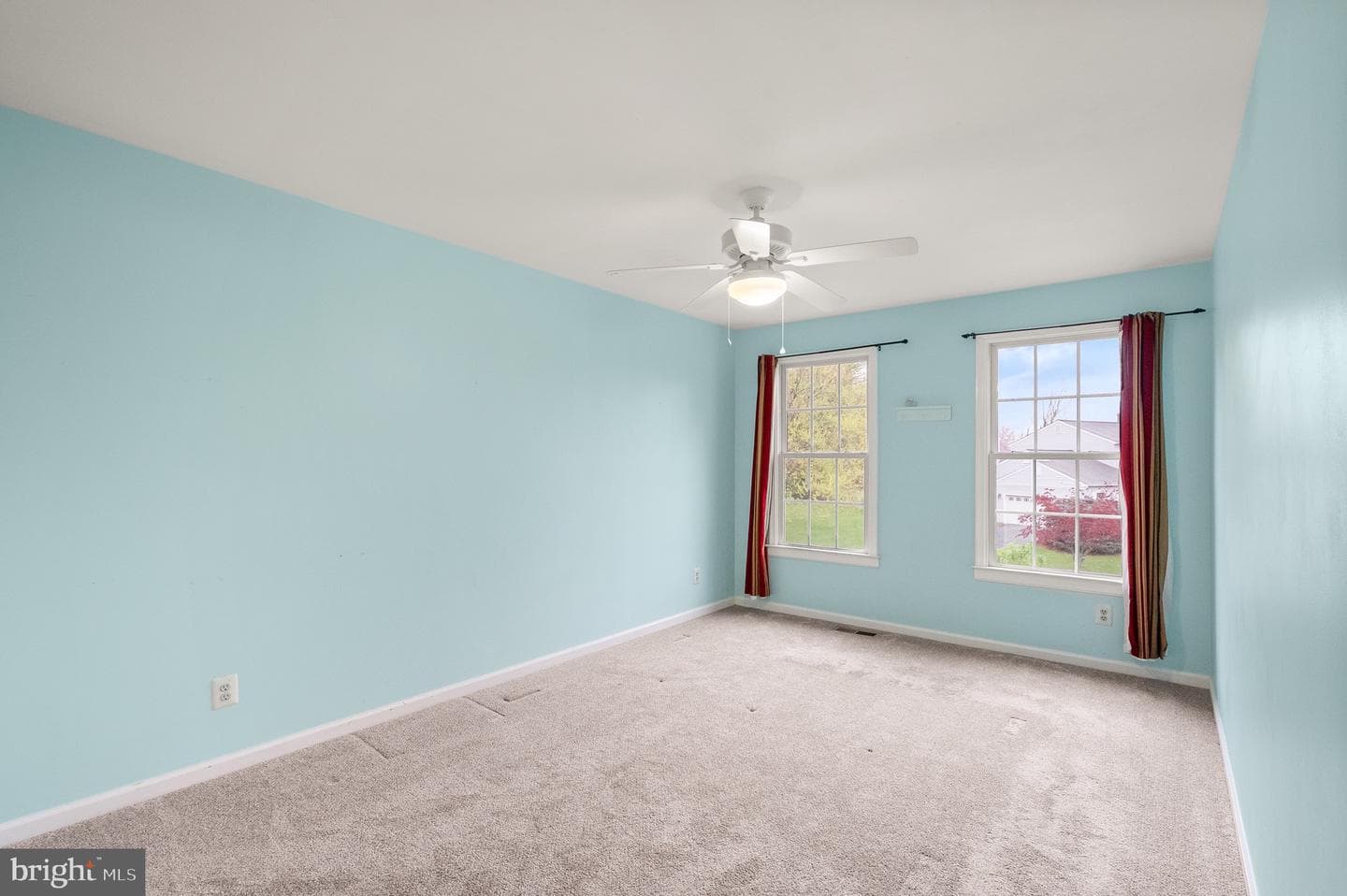 9509 Country Roads Lane photo 21