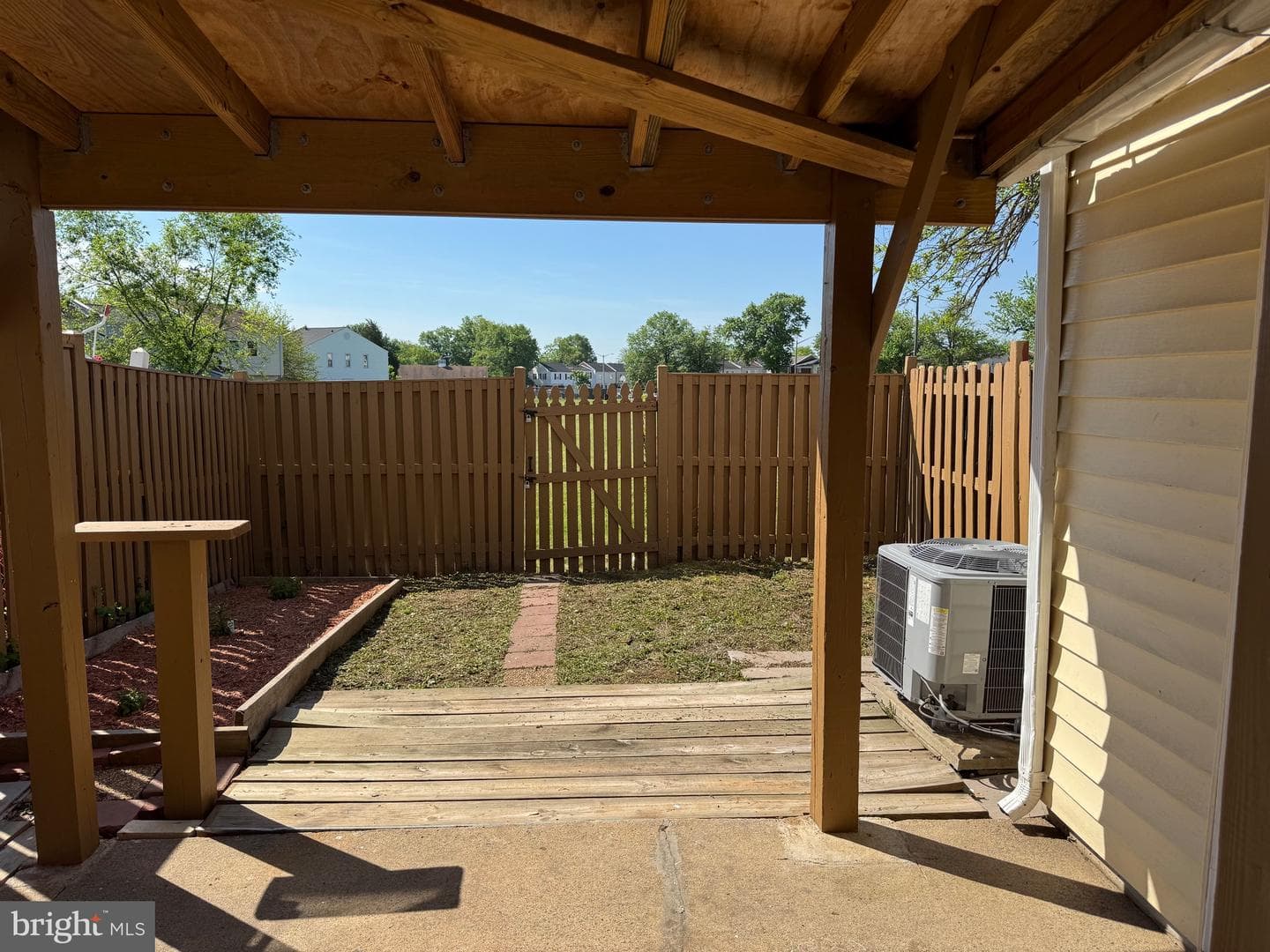 7914 Sharpsburg Court photo 14