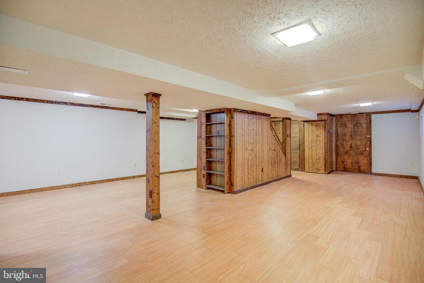 8154 Blandsford Drive photo 36