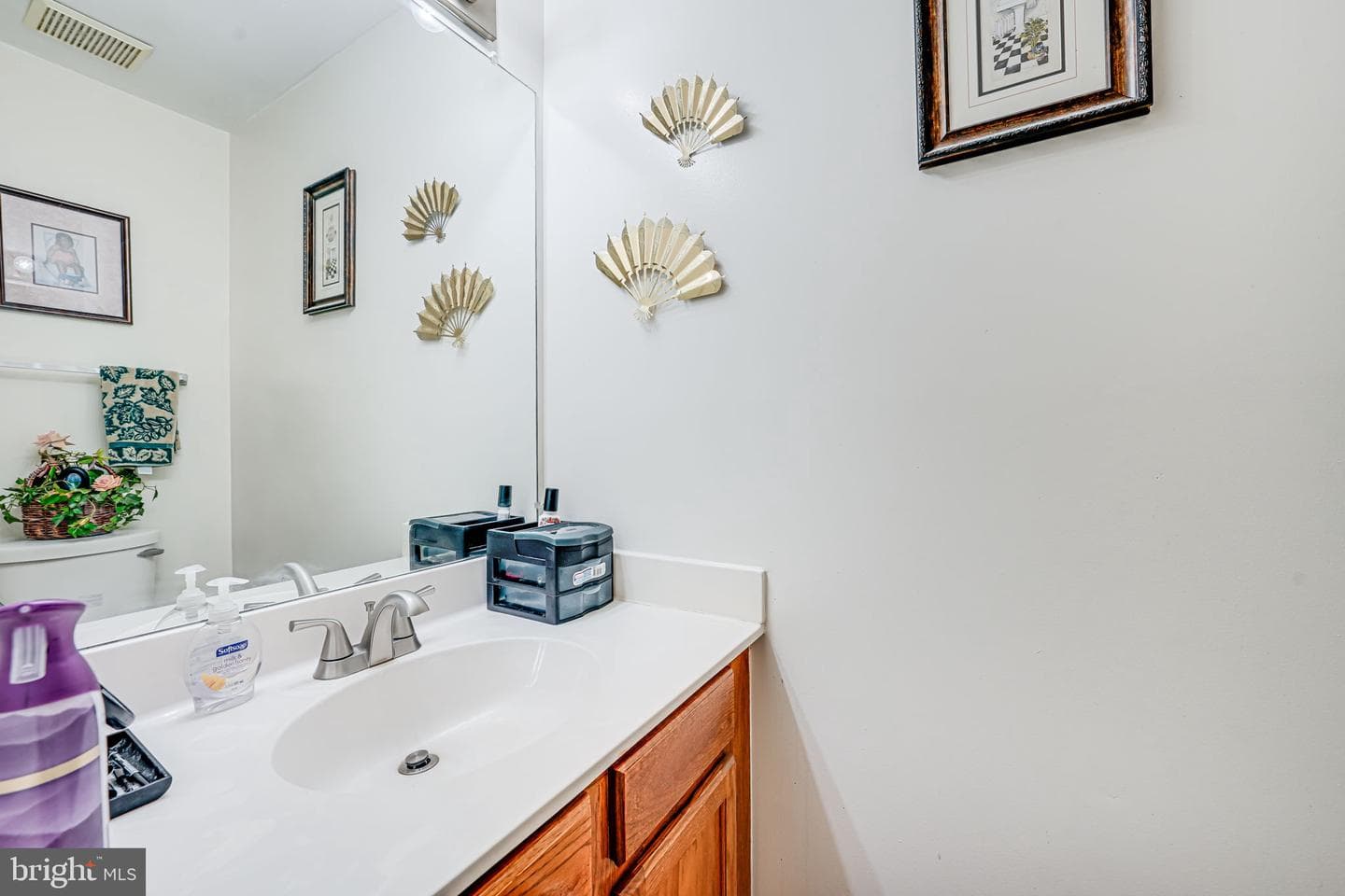 3313 Weymouth Court photo 5