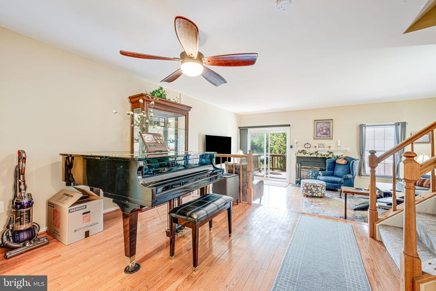 3313 Weymouth Court photo 6