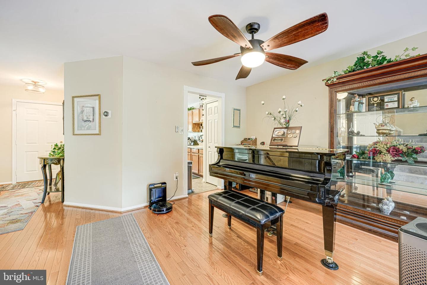 3313 Weymouth Court photo 7