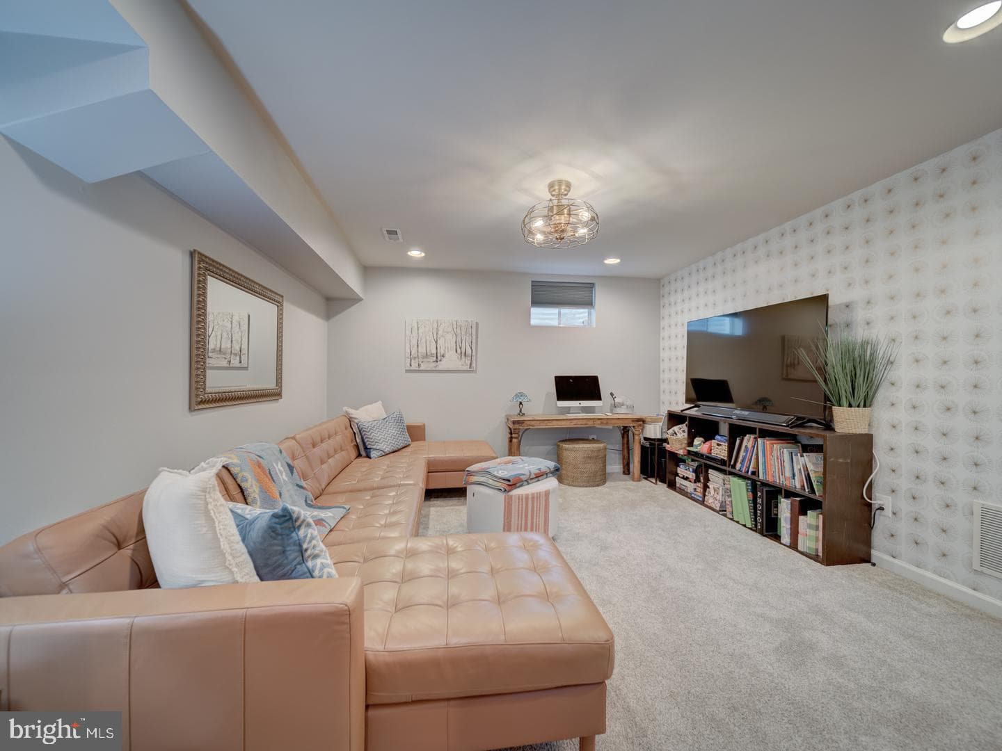 9477 Cromarty Court photo 24