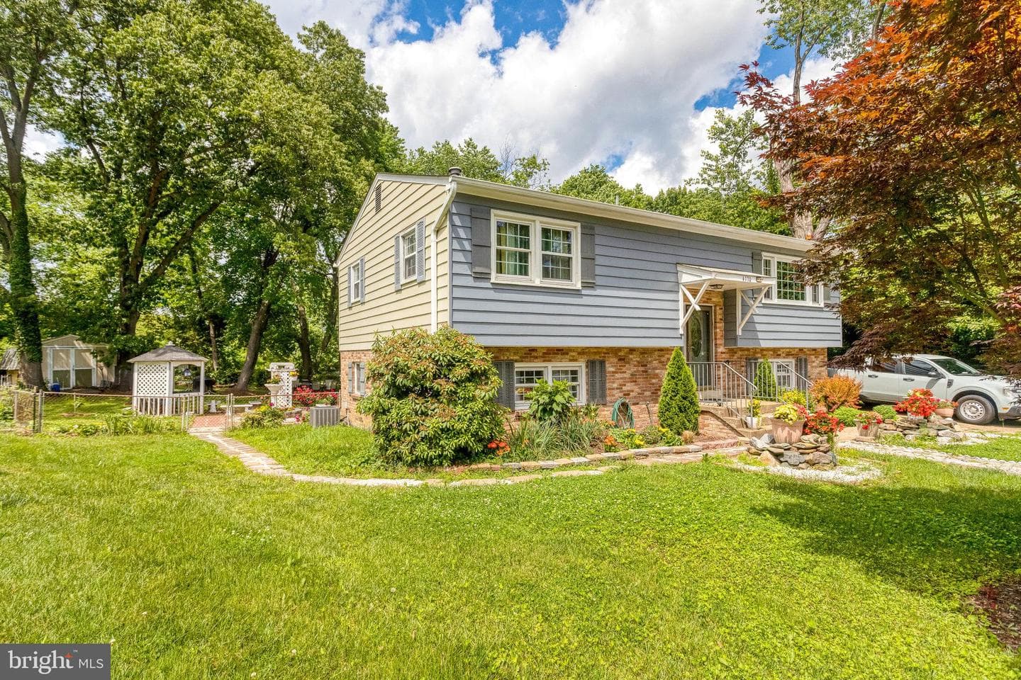 4170 Eby Drive photo 2