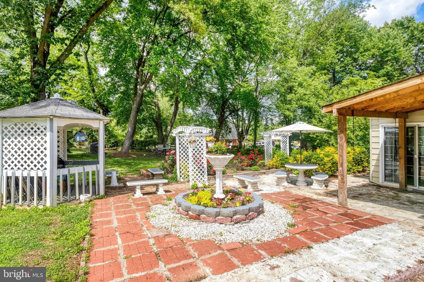 4170 Eby Drive photo 20