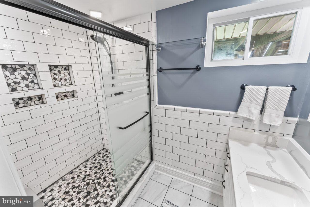 9412 Spotsylvania Street photo 17