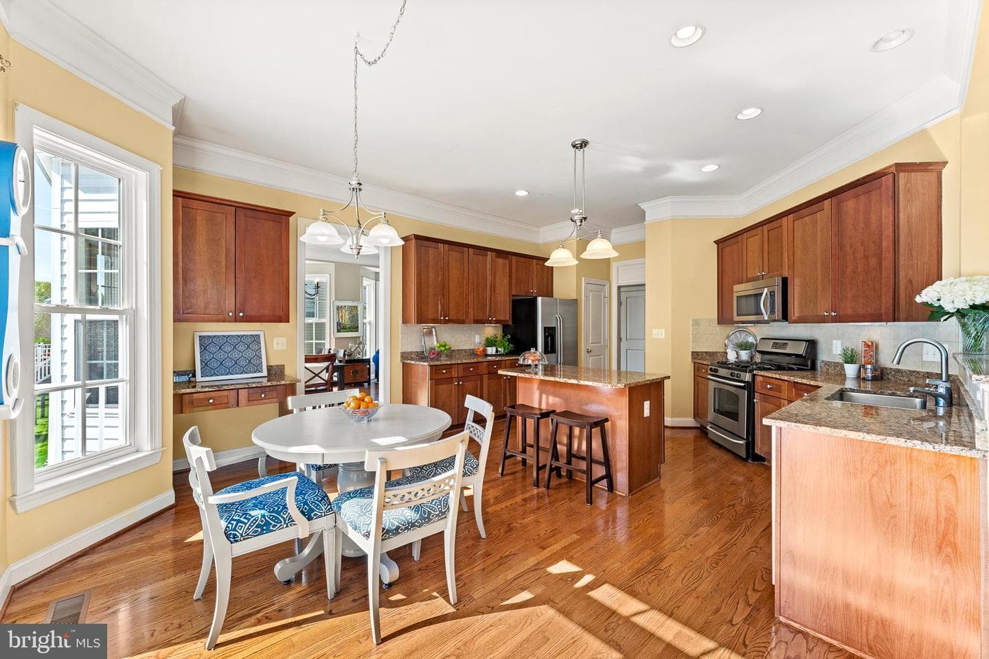 9338 Falling Water Drive photo 16