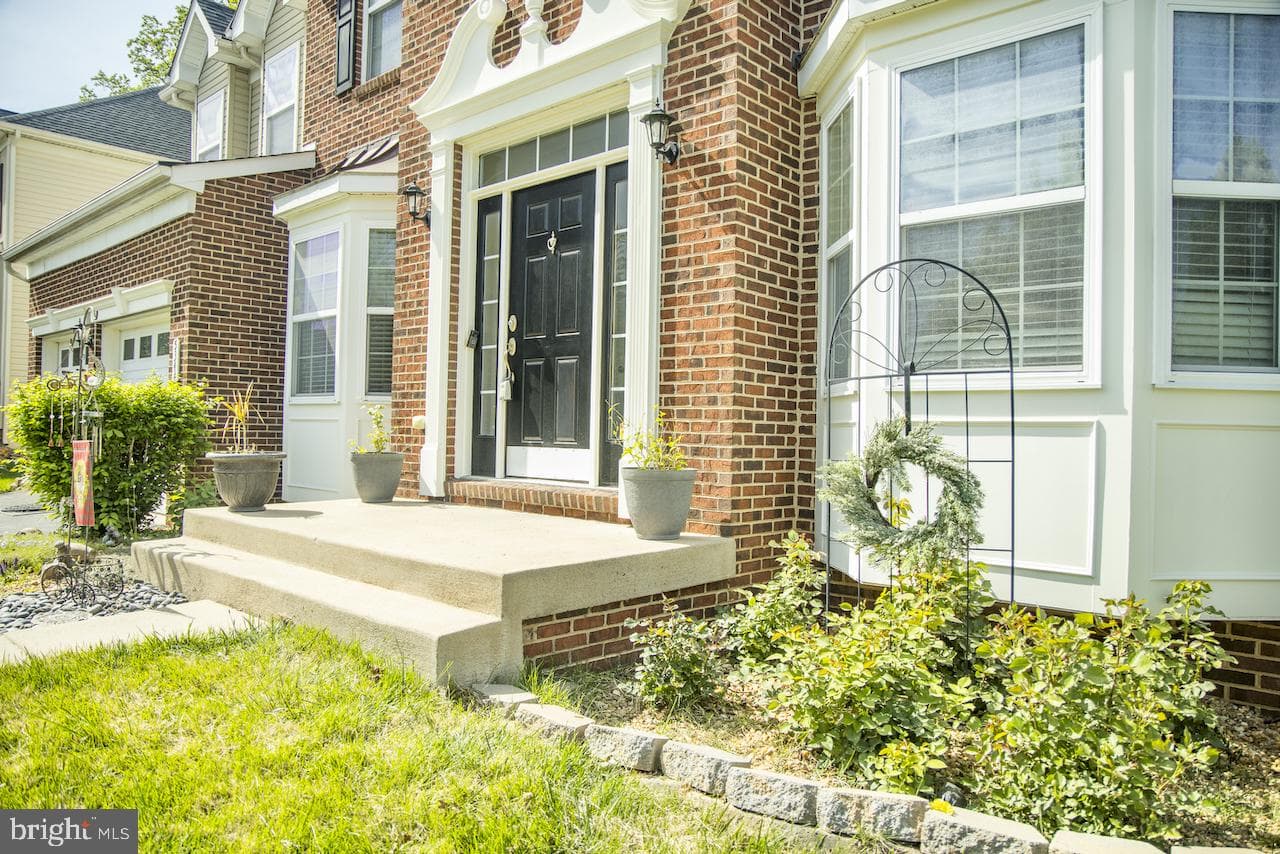 5344 Austra Place photo 4