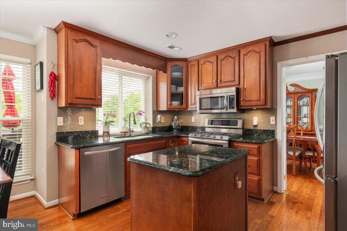 8236 Sunset Drive photo 15