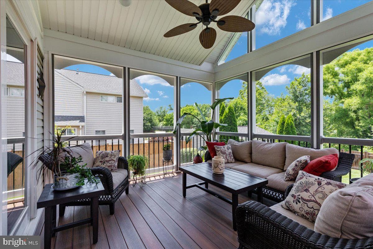 8236 Sunset Drive photo 23