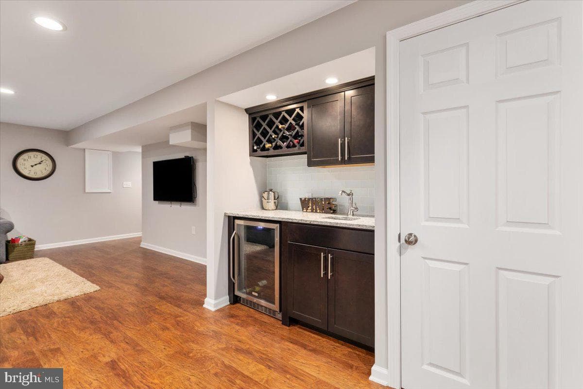 8236 Sunset Drive photo 28