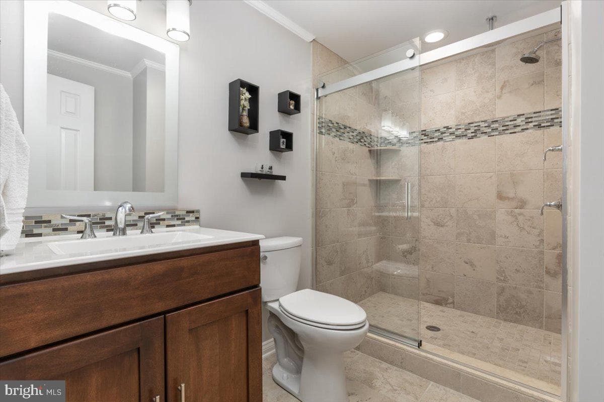8236 Sunset Drive photo 29
