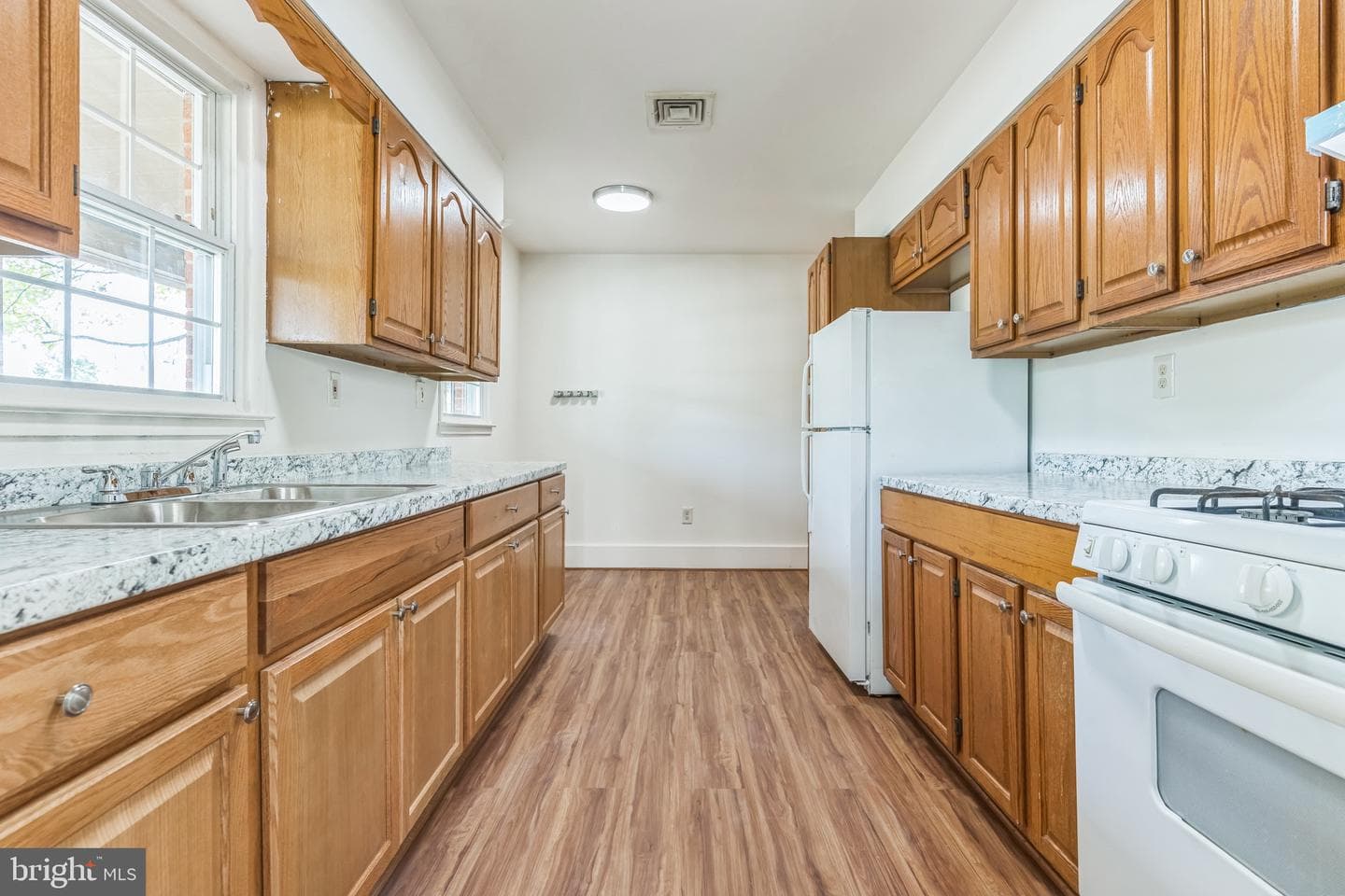 9410 Spotsylvania Street photo 7