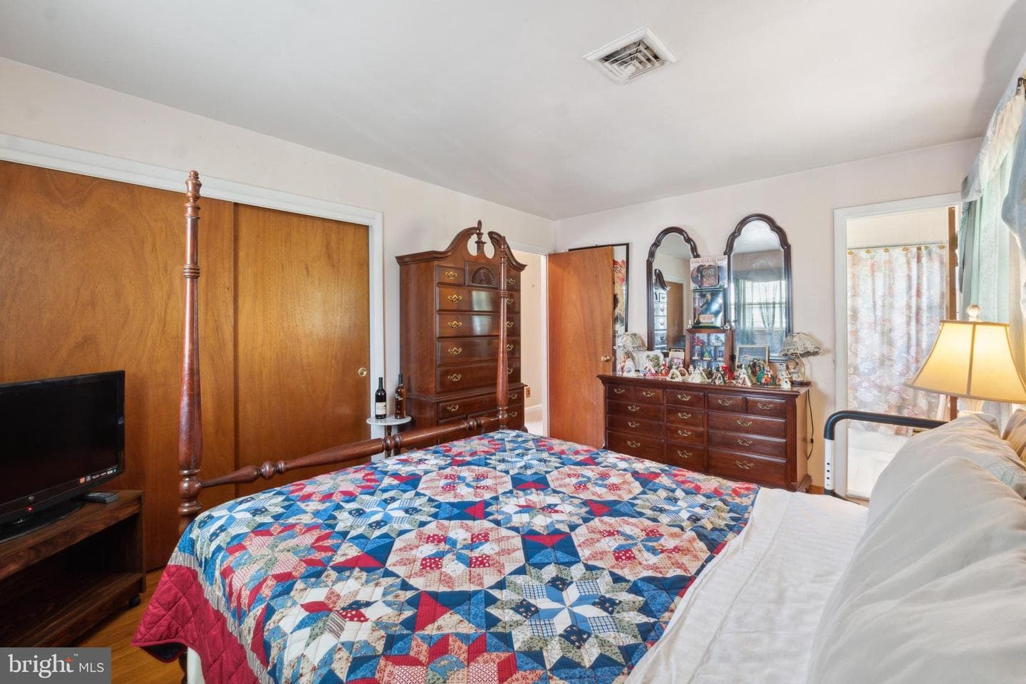 7904 Clifton Street photo 21