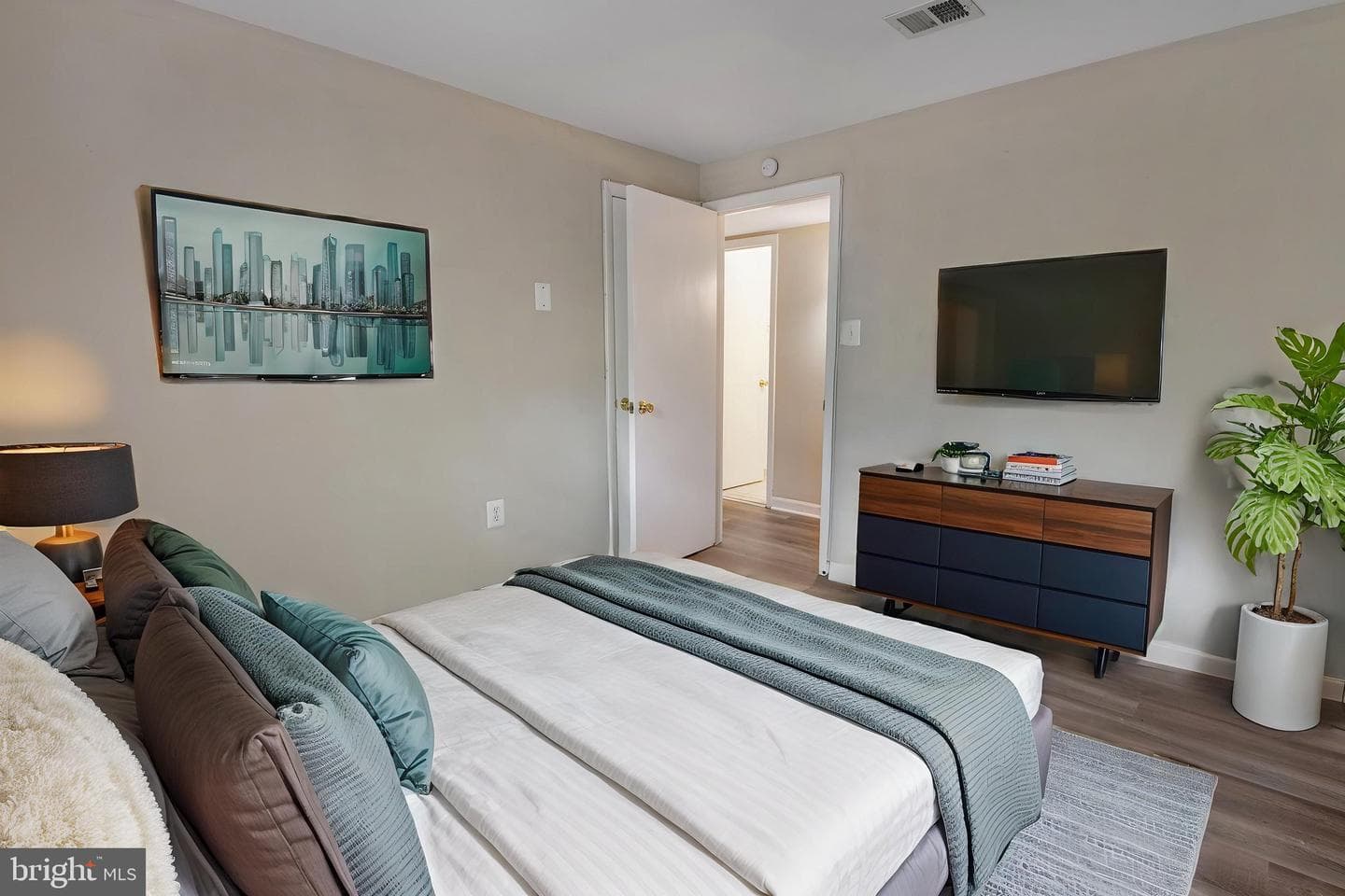 13537 Delaney Road photo 78