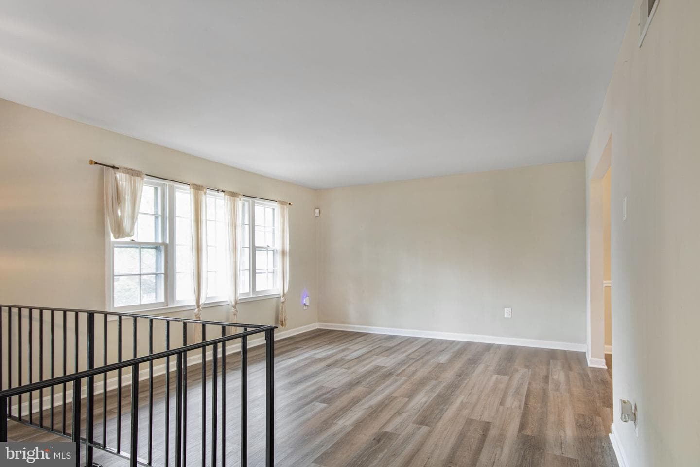13537 Delaney Road photo 8