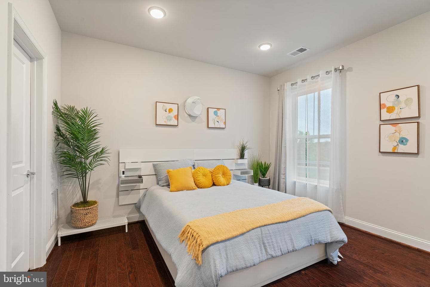 17181 Branched Oak Road photo 8