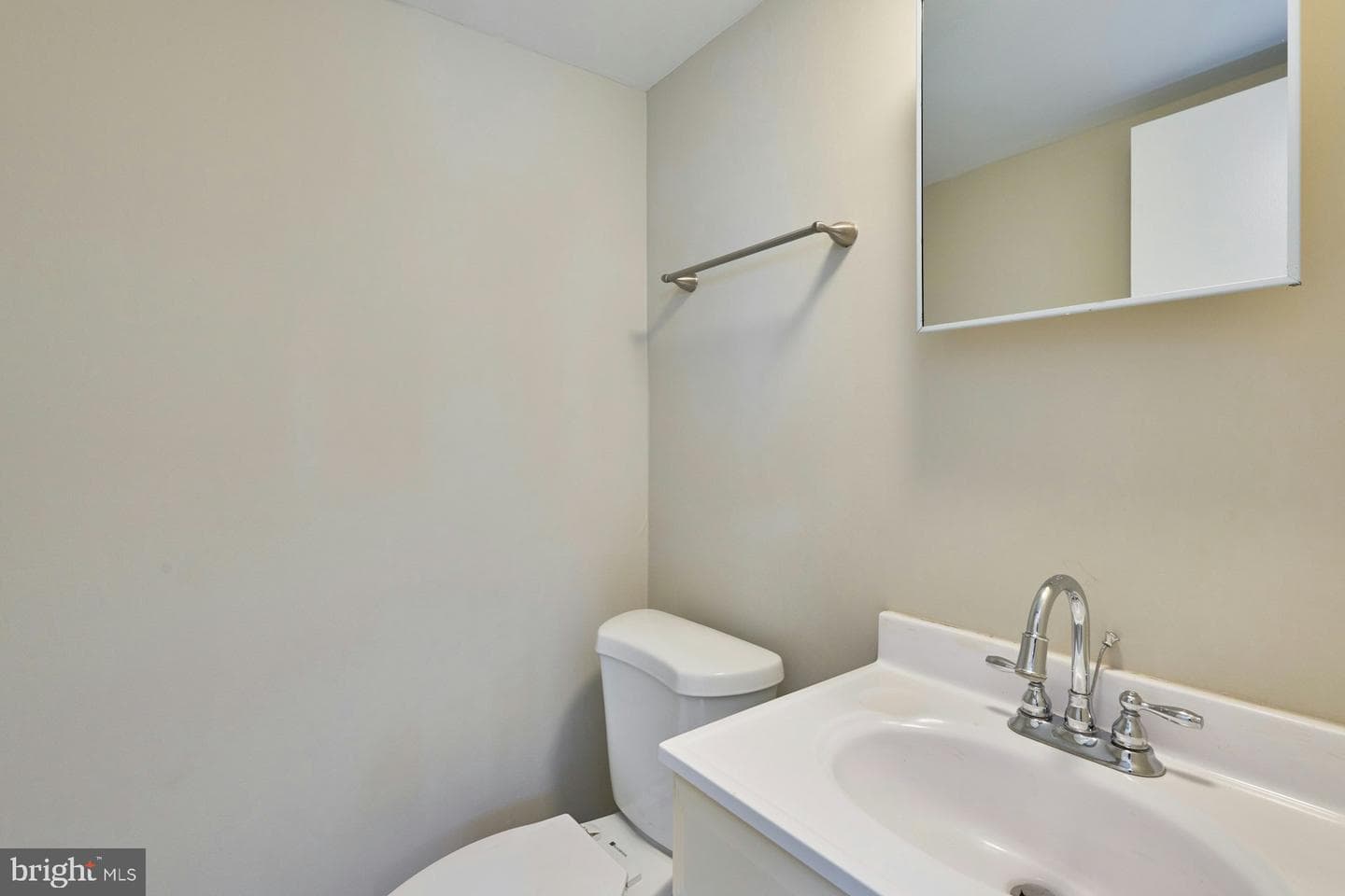 8321 Irongate Way photo 10