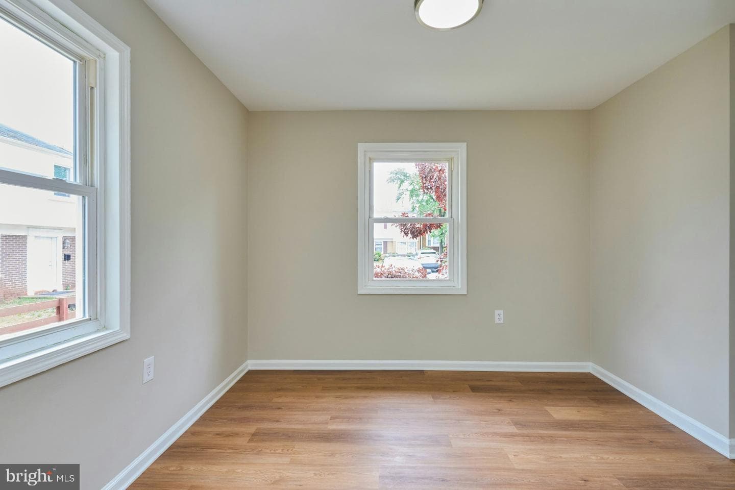 8321 Irongate Way photo 11