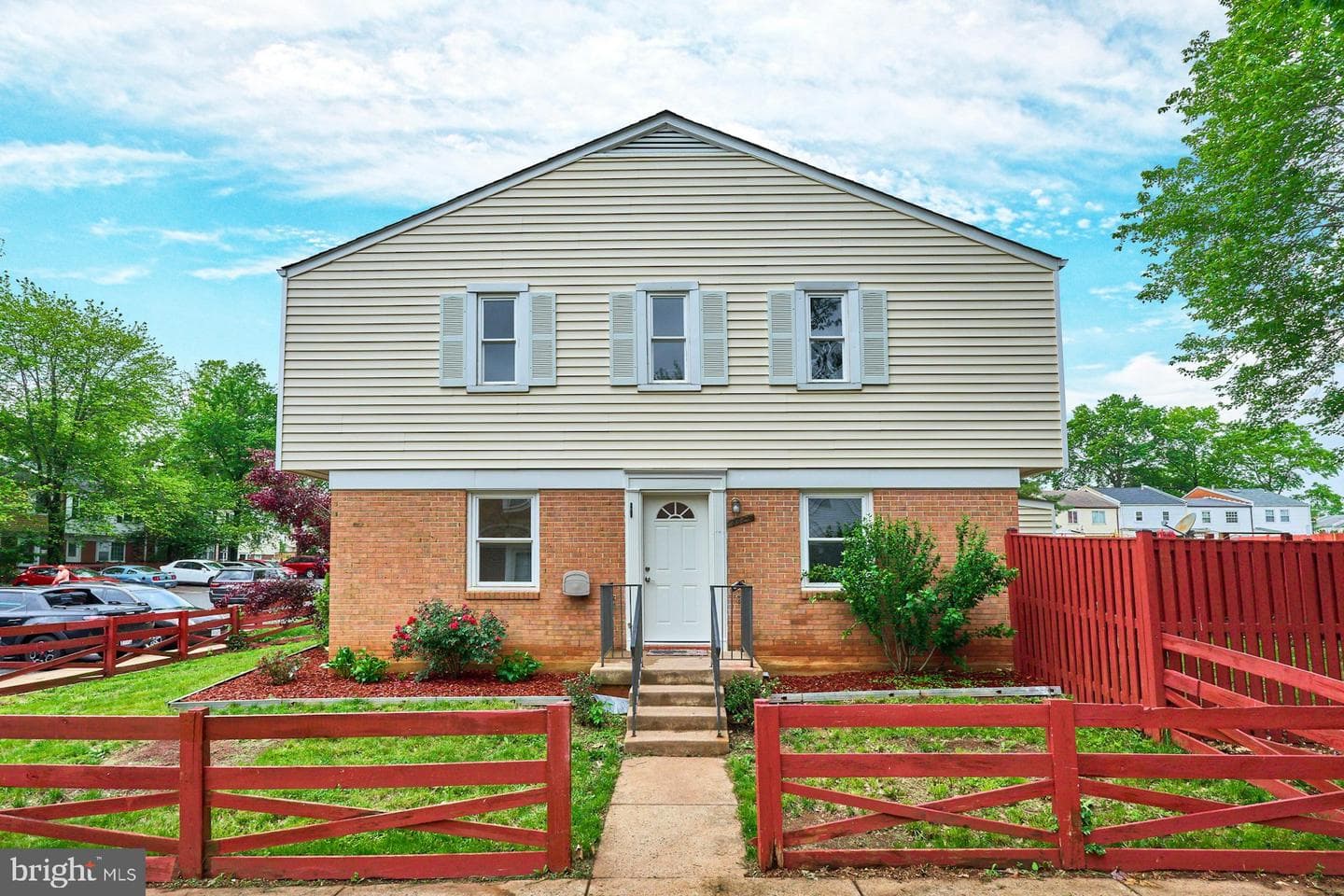 8321 Irongate Way photo 4