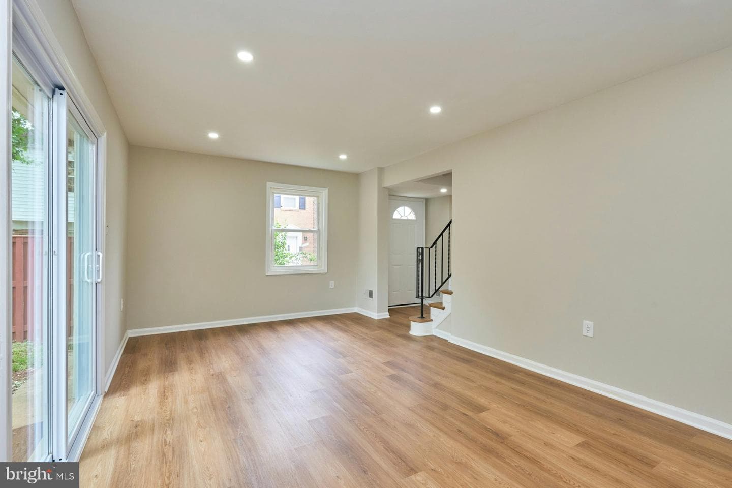 8321 Irongate Way photo 8