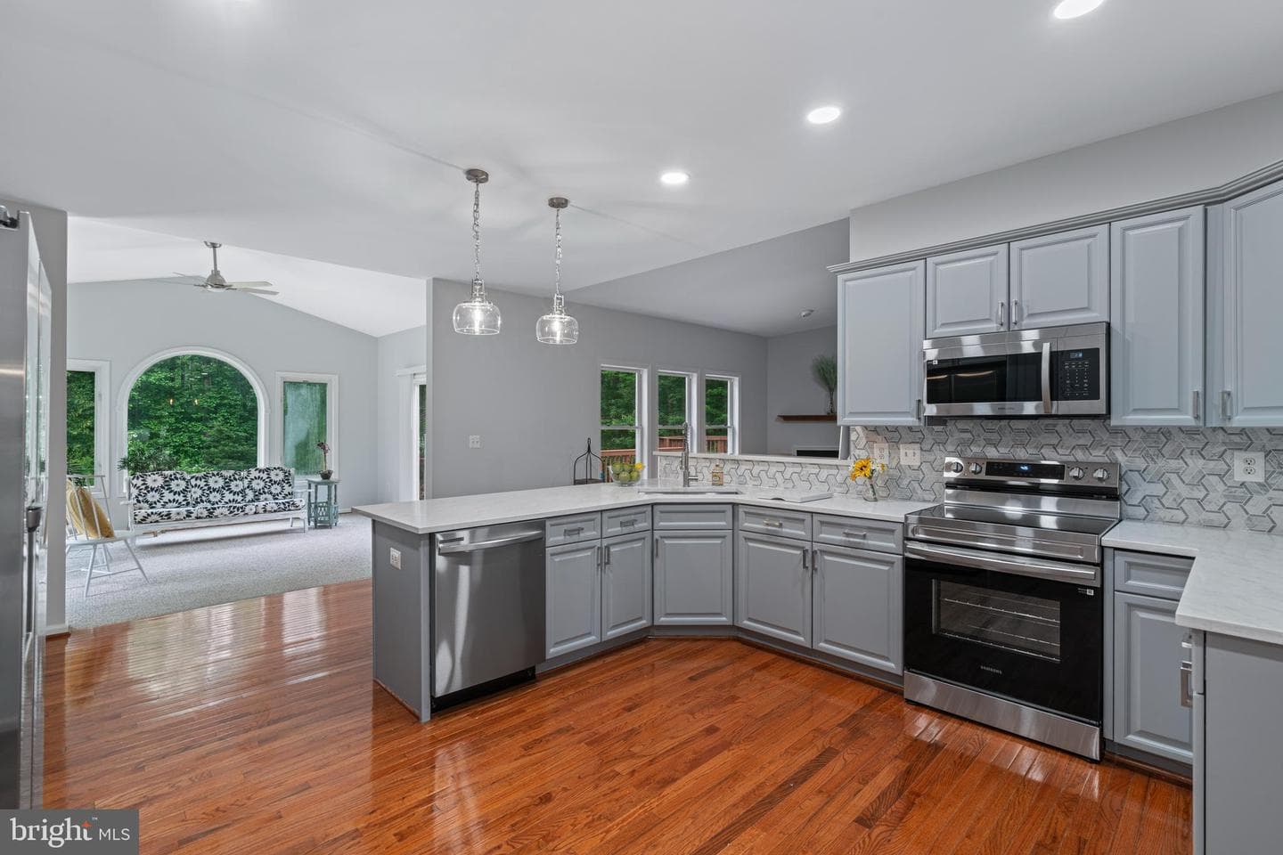 13647 Van Doren Road photo 16