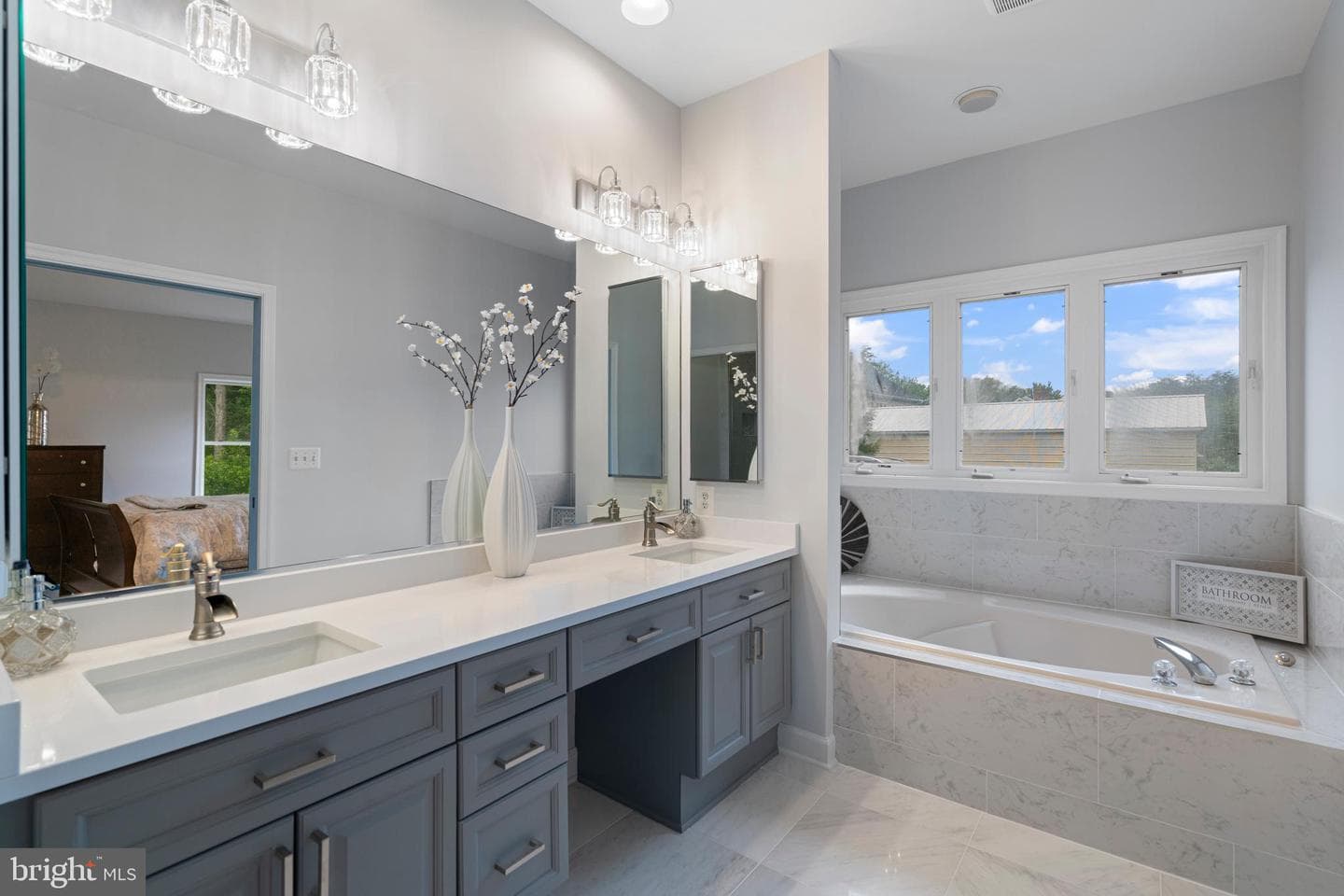 13647 Van Doren Road photo 27