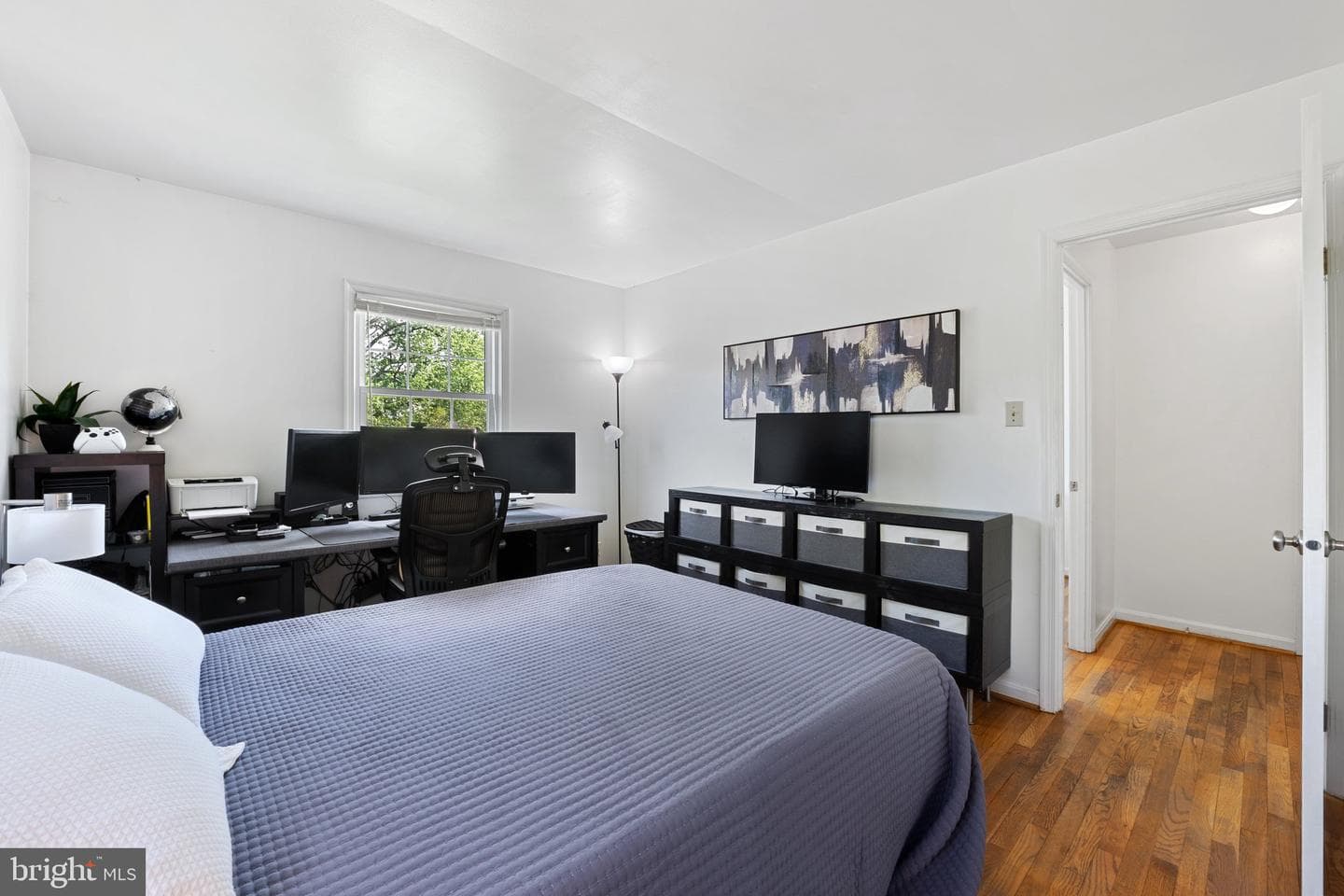 7518 Roxbury Avenue photo 20