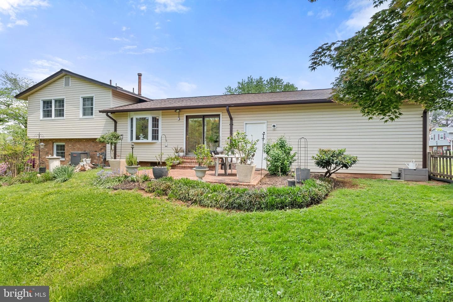 7518 Roxbury Avenue photo 27